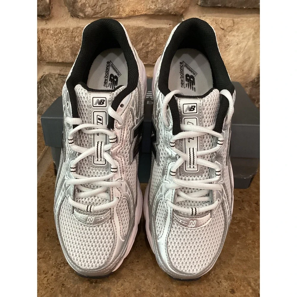 New Balance 740 Running Shoes White Black Silver Size Mens 8 Womens 9.5